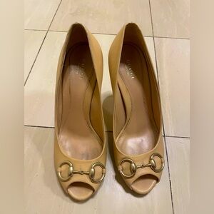 Gucci heels size 39. Worn.